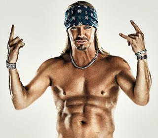 Illustration for article titled The Complicated Art Of Airbrushing Abdominals